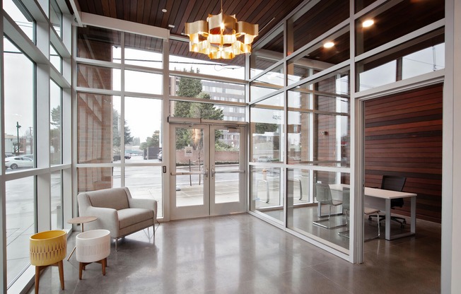 Entry way of Laurel42