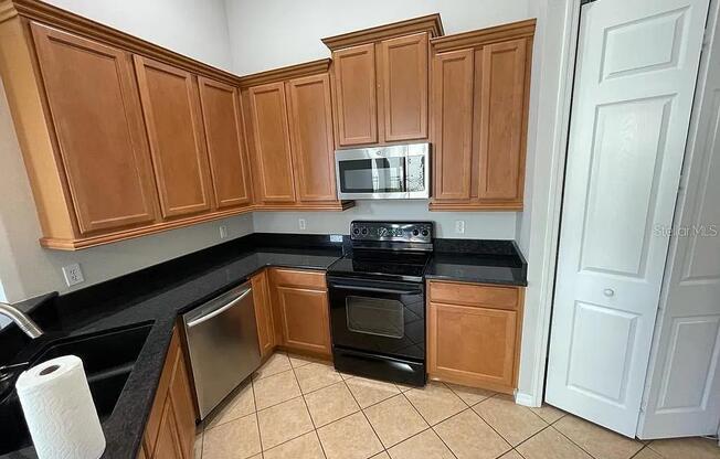 3770 HAMMONDS FRY CT