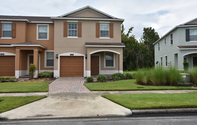 3 Bedroom 2-1/2 Bath Town Home for Rent at 11199 Savannah Landing Circle.One Car Garage with Remote and Drive Way   Orlando, FL 32832