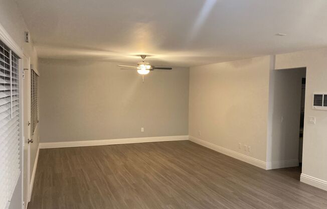 2 beds, 1 bath, 952 sqft, $2,695, Unit 37