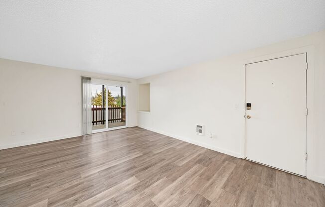 2 beds, 1 bath, 850 sqft, $1,495, Unit 42