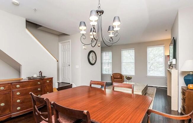 Coming Soon – 3BR/4BA End-Unit Townhome with Rooftop Deck & Parking in Locust Point