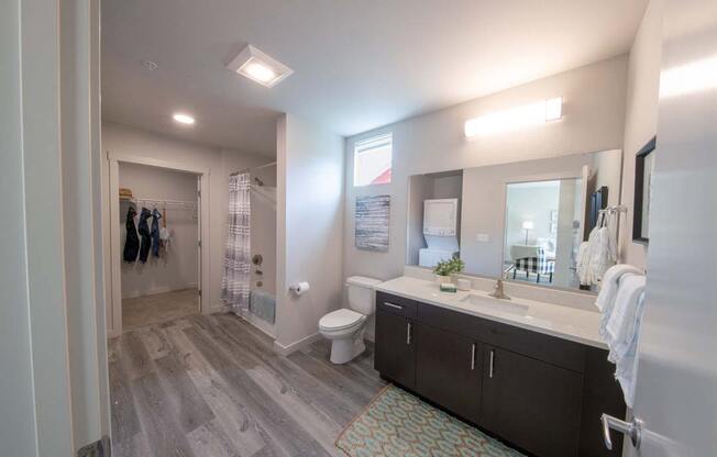 Luxurious Bathrooms at Hearth Apartment Homes, Washington