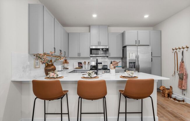 2 beds, 1 bath, 868 sqft, $1,950, Unit 1304