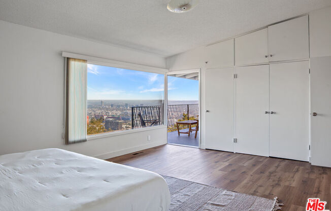 9432 SIERRA MAR PL