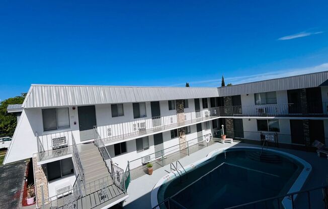 1958 McKinley St Hollywood, FL 33020