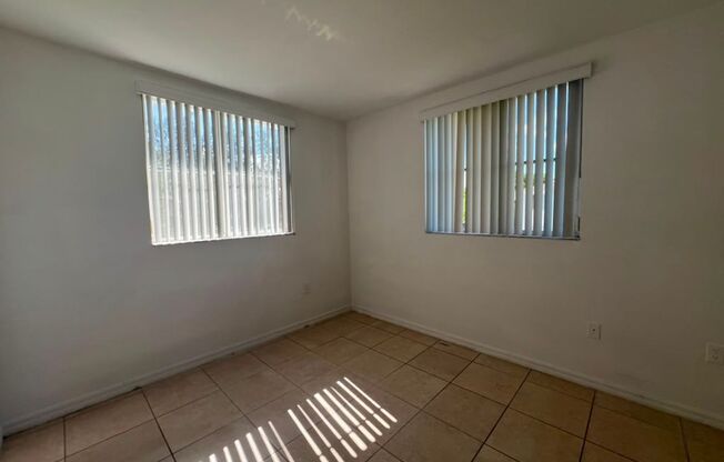 3 beds, 2 baths, 1,079 sqft, $2,700, Unit 13770-301