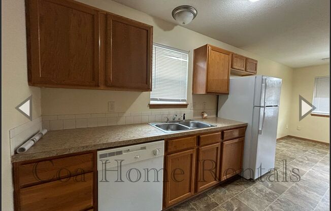 2 beds, 1 bath, $799