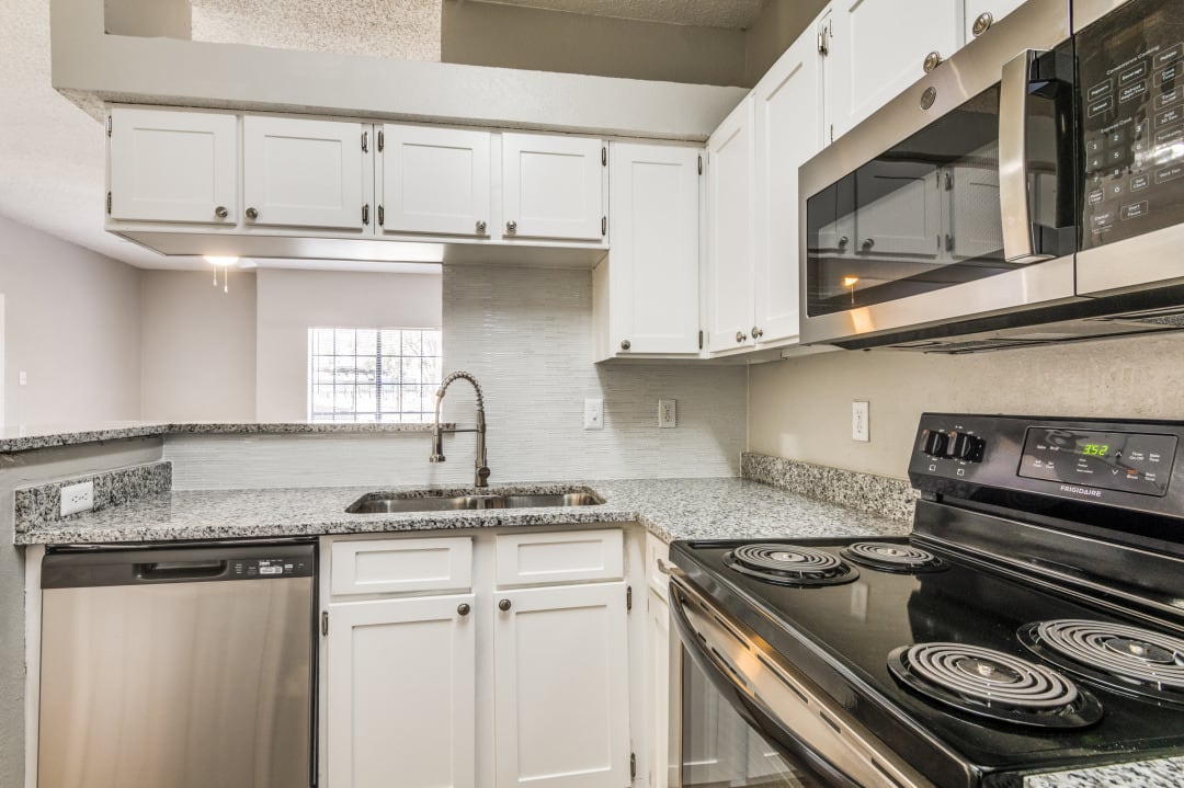 Foxborough - Irving, TX Apartments