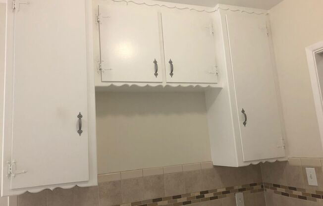 Studio, 1 bath, 265 sqft, $1,600, Unit 327