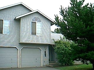 3 beds, 2.5 baths, $2,495