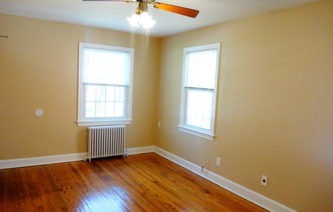 8401 Greenwood Avenue D&G GROUP LLC