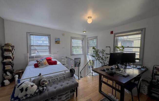 2034 Mt Vernon St Unit 2R