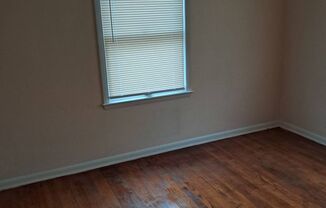 3 beds, 1 bath, $1,395