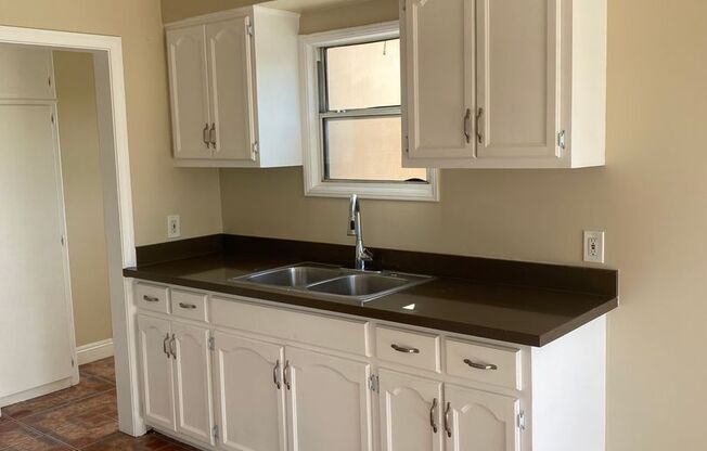 2658 E 58TH STREET A-F