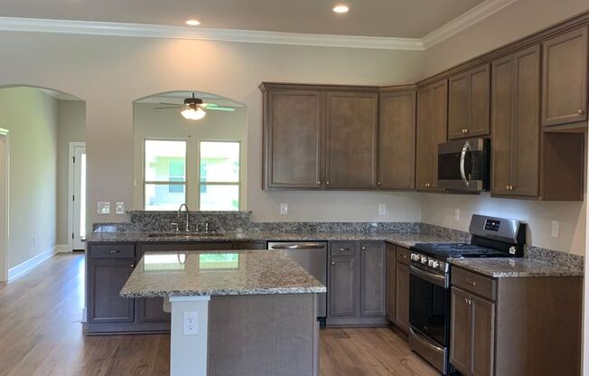 3BD/2BA House for Lease - Nickens Lake Subdivision - Denham Springs