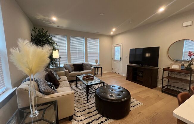 Beautiful 3 Bedroom 2.5 Bath Townhome in Scotts Addition Available NOW!