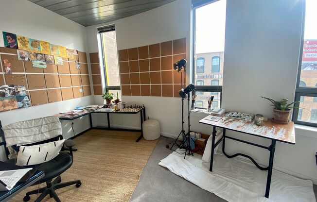 2 beds, 1 bath, 835 sqft, $2,295, Unit Unit 201