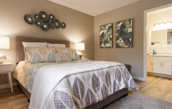 Bedroom at River Oaks Apartments in Tucson_AZ_7