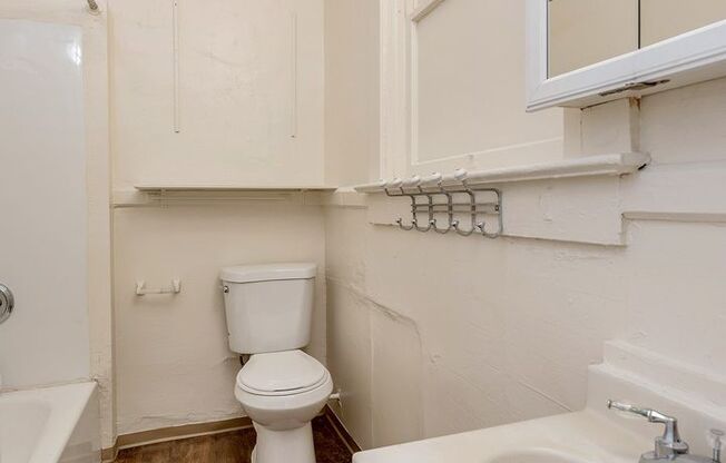 1 bed, 1 bath, 625 sqft, $1,750, Unit 208