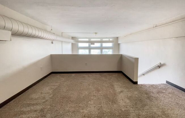 1 bed, 1 bath, 725 sqft, $725, Unit 358