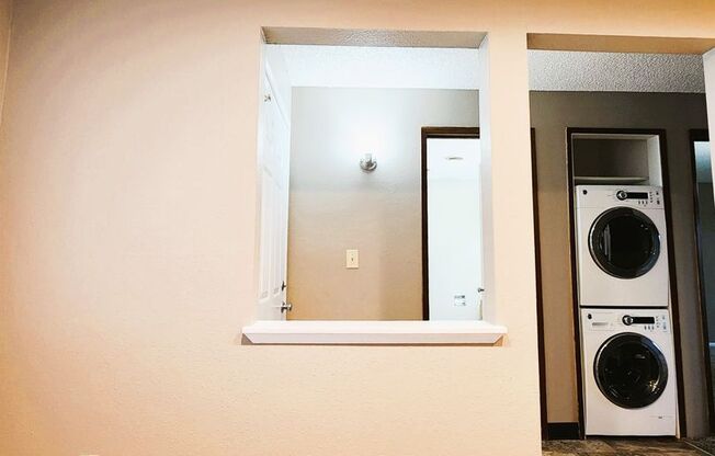 1 bed, 1 bath, 643 sqft, $1,235, Unit 326