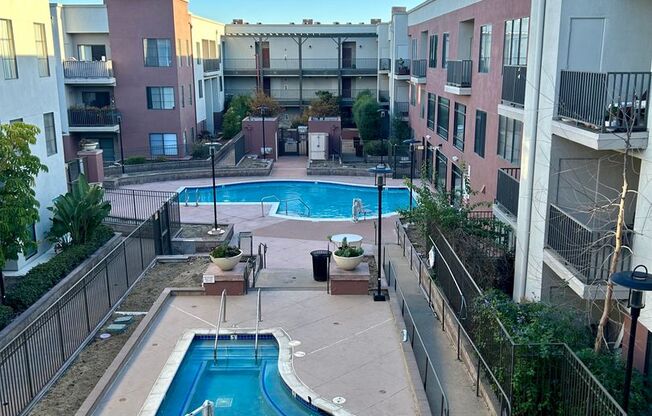 1 bed, 1 bath, $2,300, Unit Unit 385