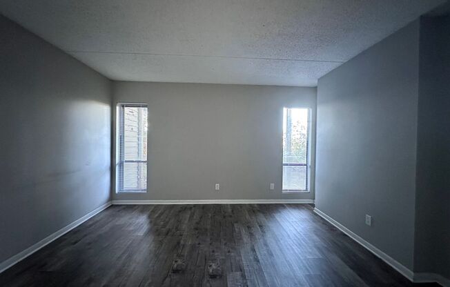 1 bed, 1 bath, 760 sqft, $1,253, Unit 121H