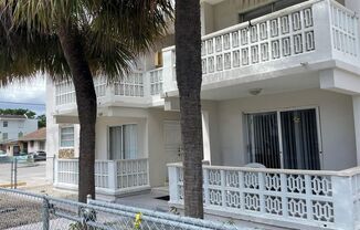 2 BEDROOM 1 BATH | LITTLE HAVANA WITH PARKING