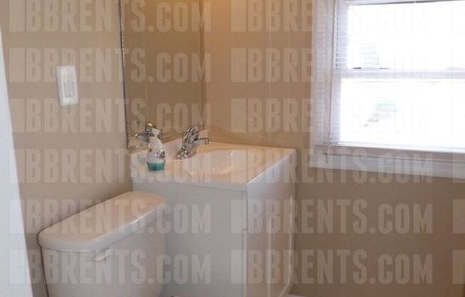 3 beds, 1 bath, $1,195