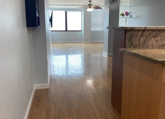 2 beds, 2 baths, 1,110 sqft, $3,100, Unit 6B