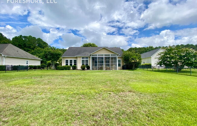 15 GREATWOOD DR