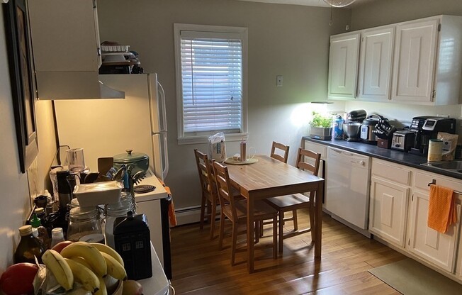 10 RENA ST