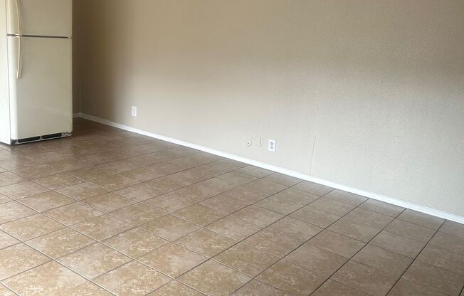 2 beds, 2 baths, 1,000 sqft, $1,725, Unit 3-1631-B