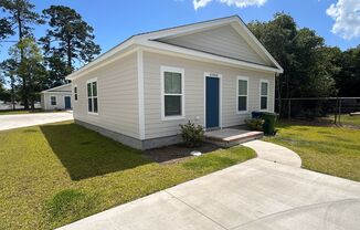 2 beds, 1 bath, $1,600