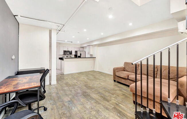 1 bed, 1.5 baths, 742 sqft, $2,695, Unit 106