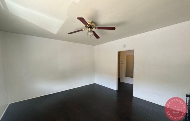 Charming 1-Bedroom Upstairs Unit Near San Diego Naval Base