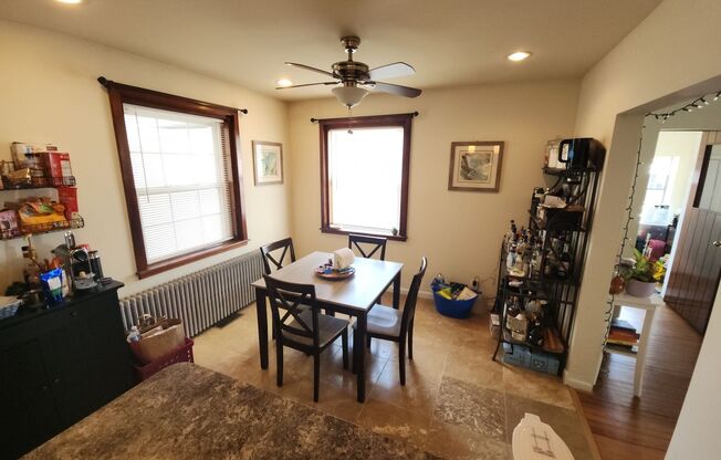 2 beds, 1 bath, $2,195