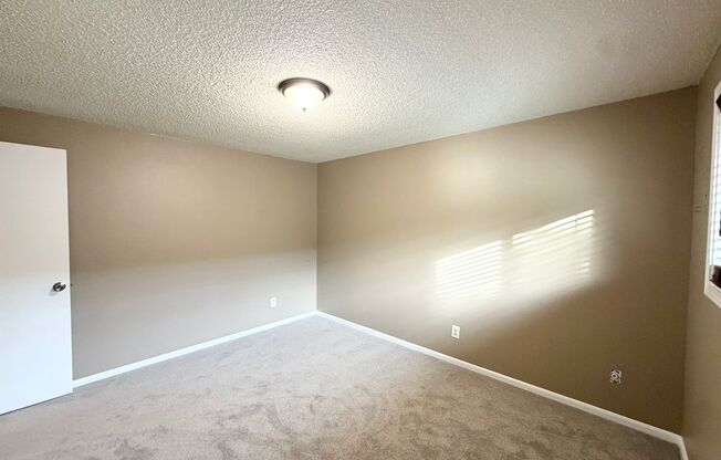 2 beds, 1 bath, $1,450
