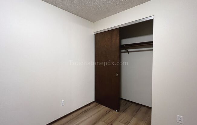 2 beds, 1 bath, $1,625, Unit 1403