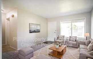 1049 SE Walnut St. #1-22