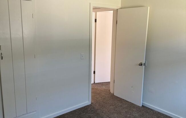 2 beds, 1 bath, $1,500