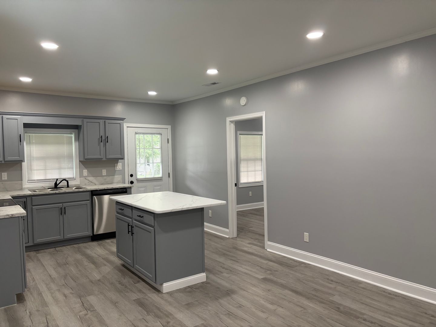 Fully renovated 3 bedroom 2 bathroom house!   Lawn Care Included