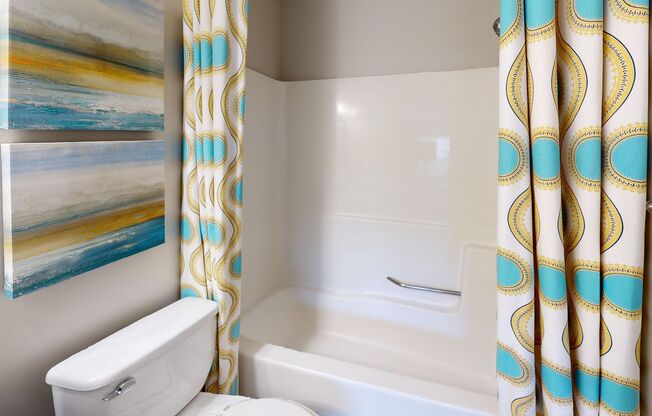 2 beds, 2 baths, 910 sqft, $1,405, Unit 313