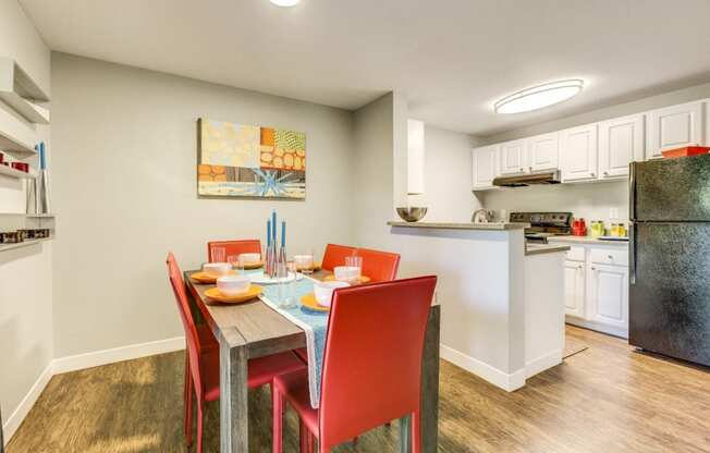 Dining Area at MonteVista, Beaverton, Oregon