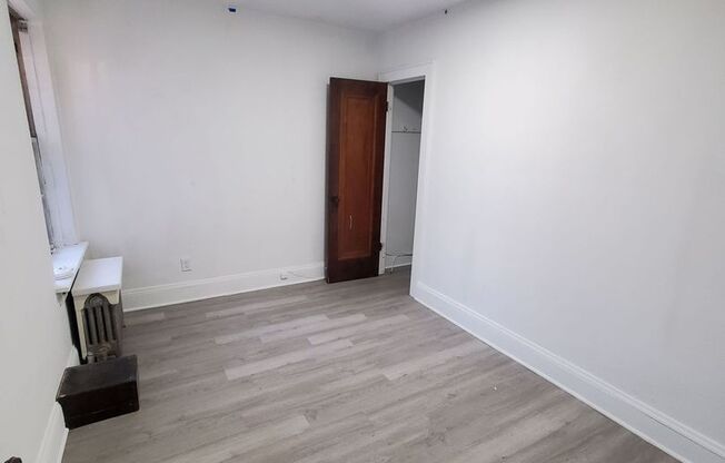 1 bed, 1 bath, 600 sqft, $1,100, Unit 6