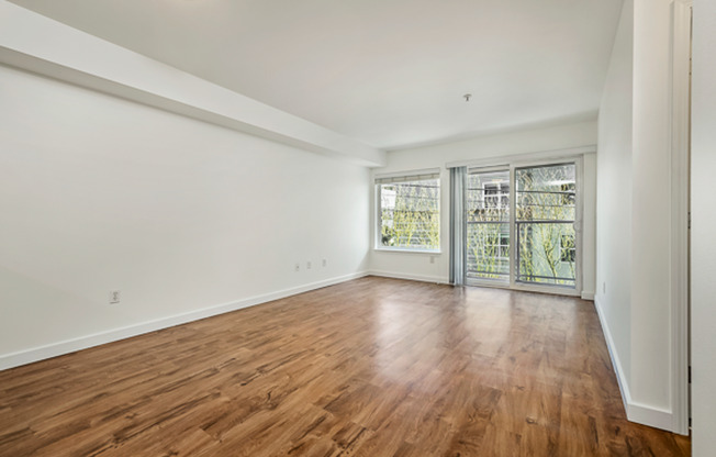 1 bed, 1 bath, 680 sqft, $1,945, Unit 410