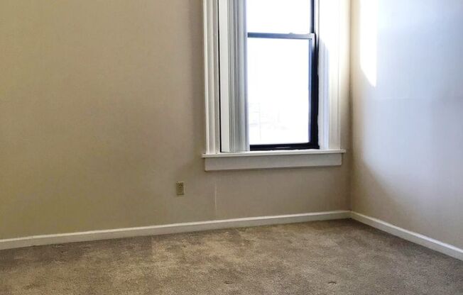 1 bed, 1 bath, 600 sqft, $825, Unit 203