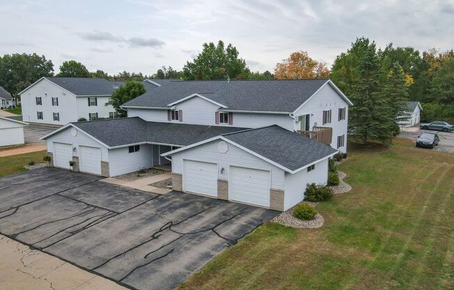 3 beds, 1.5 baths, 1,109 sqft, $1,449, Unit WE 1004-03