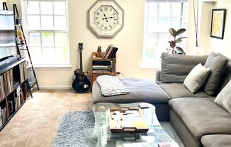 332 S 17th St